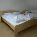 Familia-pelso Apartmanhaz Appartement Zamárdi