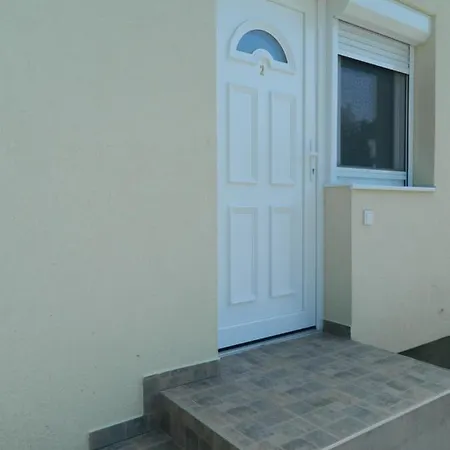 Familia-pelso Apartmanhaz Apartament